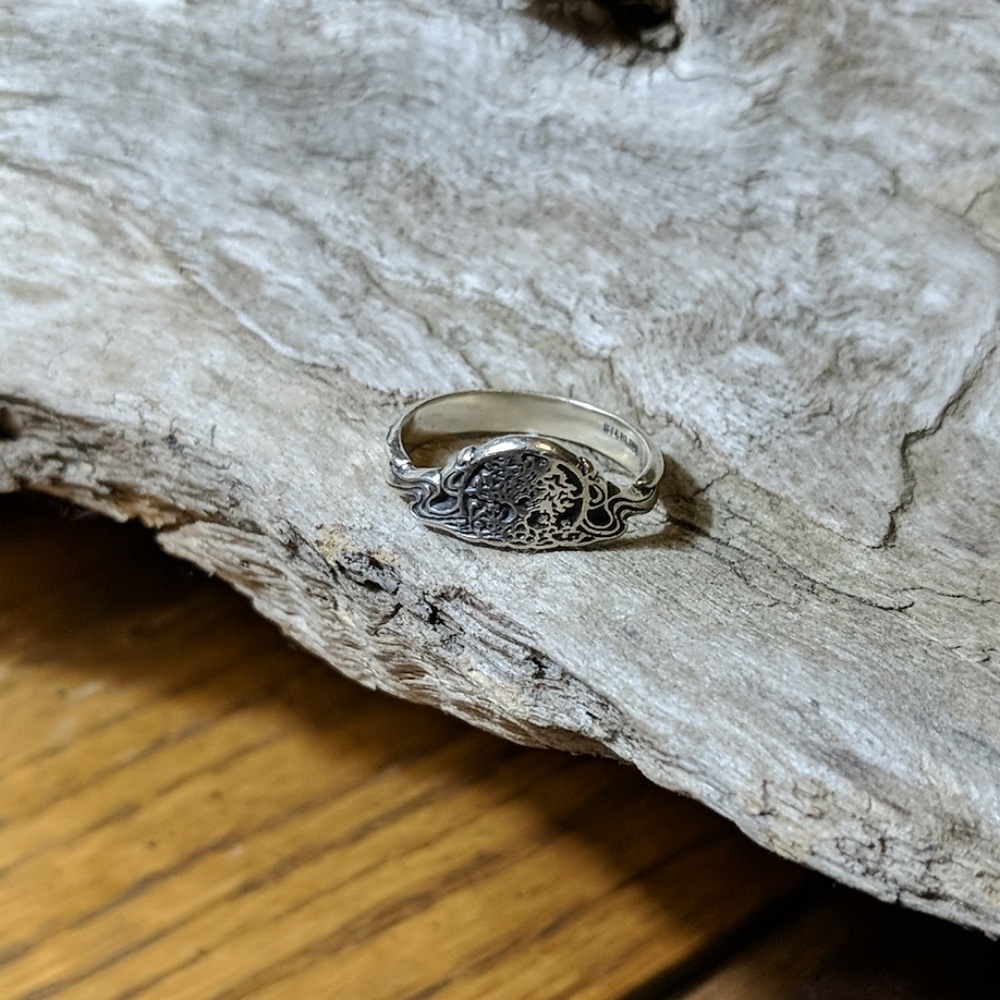🌺Sterling silver tree of life ring